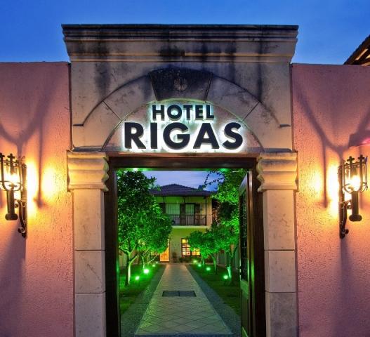 Rigas Hotel gate.jpg