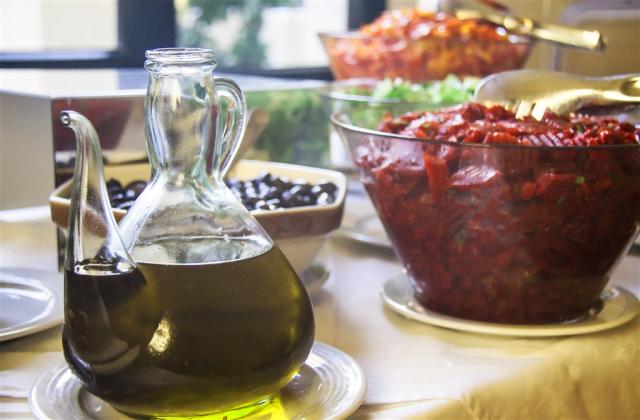 Rigas Hotel buffet oil jar.jpg