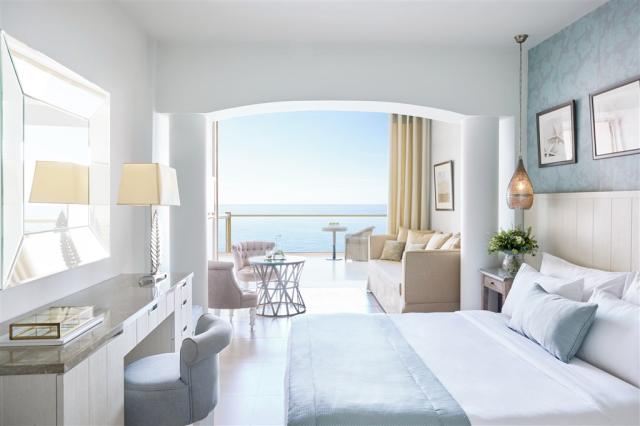 Sani Beach _ Junior Suite 2_2880x1920.jpg