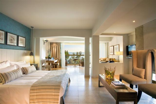 Sani Beach_Panorama Junior Suite Sea View_2880x1920.jpg
