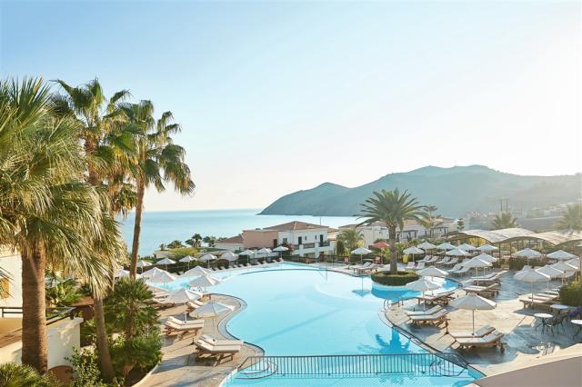 5-Î‘-Relaxed-Paced-Heaven-For-All-Inclusive-Family-Holidays-In-