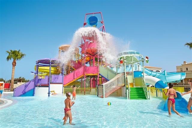 23j-The-slide-complex-offers-a-selection-of-adrenaline-pumping-