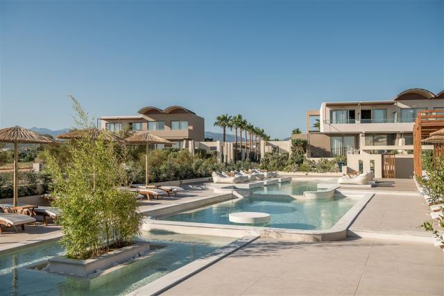 Avra Seaside1.jpg