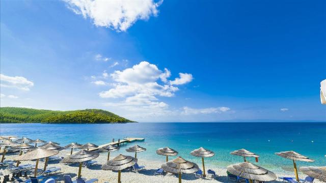 skopelosbeacharea.jpg