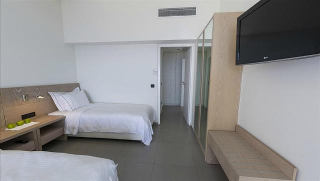 1b1lv-bedroom3.jpg