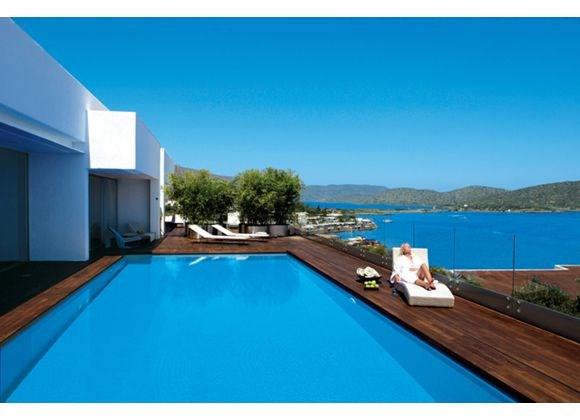 spa-outdoor-pool.jpeg