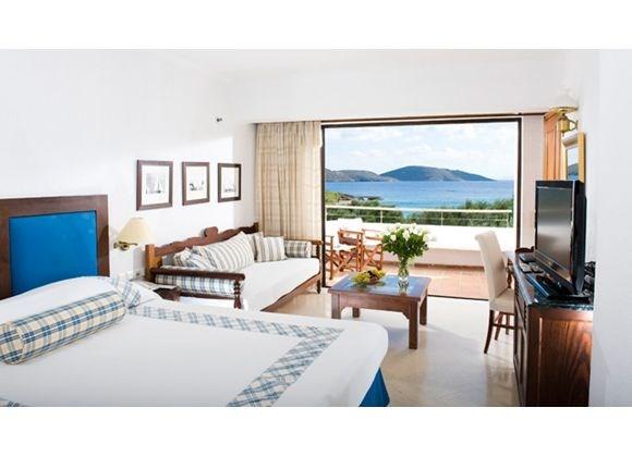 superior-room-sea-view-1.jpeg