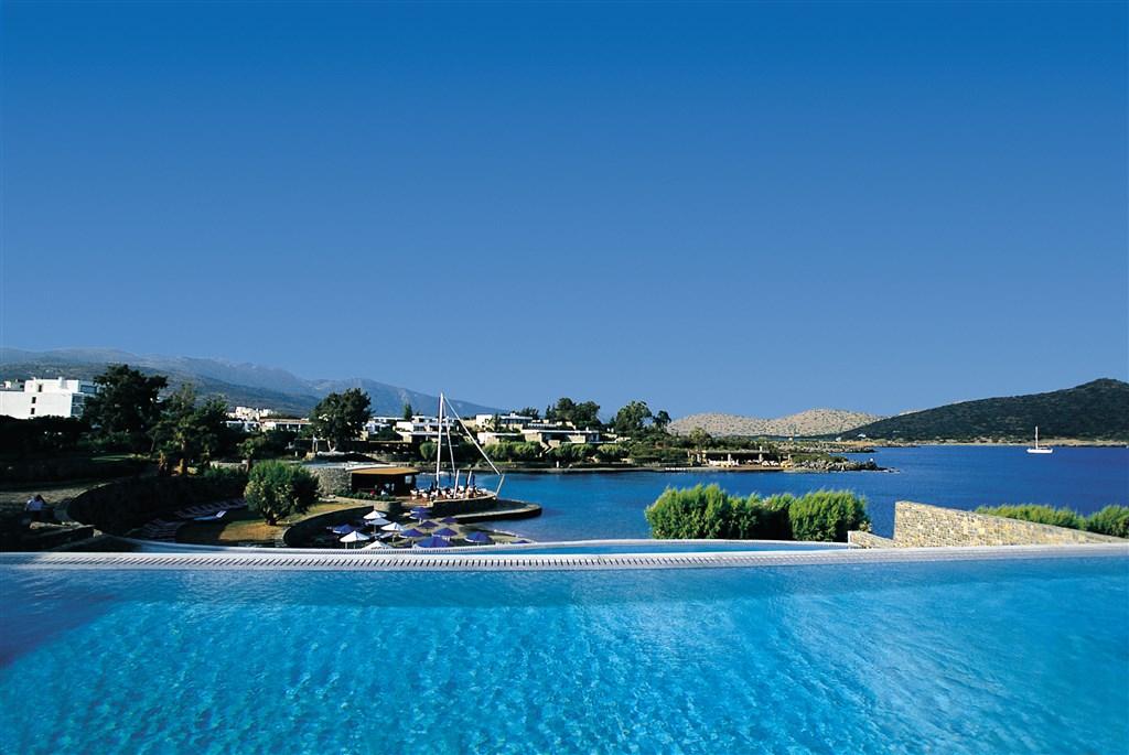 superior bungfront sea view sharing pool 1.jpg