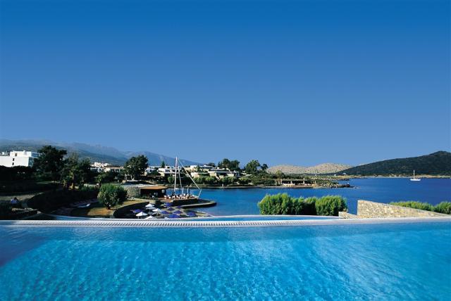 superior bungfront sea view sharing pool 1.jpg