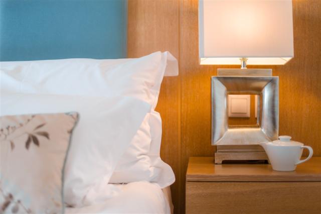 IKos_Oceania_room_detail_02.jpg