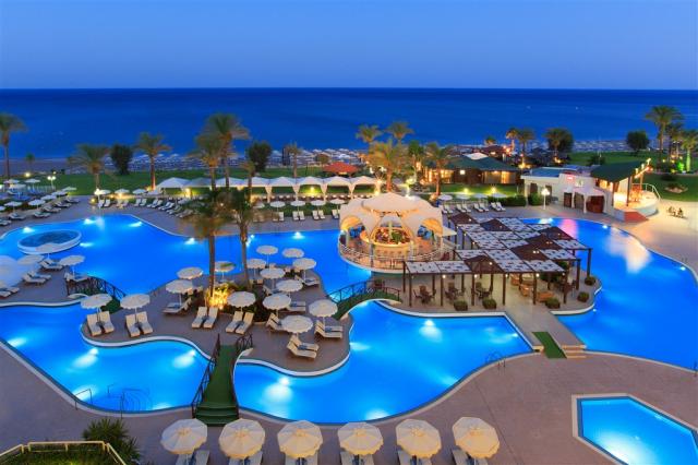 214_Outdoor_Pools_RODOS_PALLADIUM1.jpg