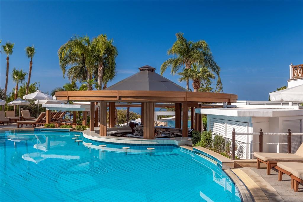 Lagoon-Pool-Bar.jpg