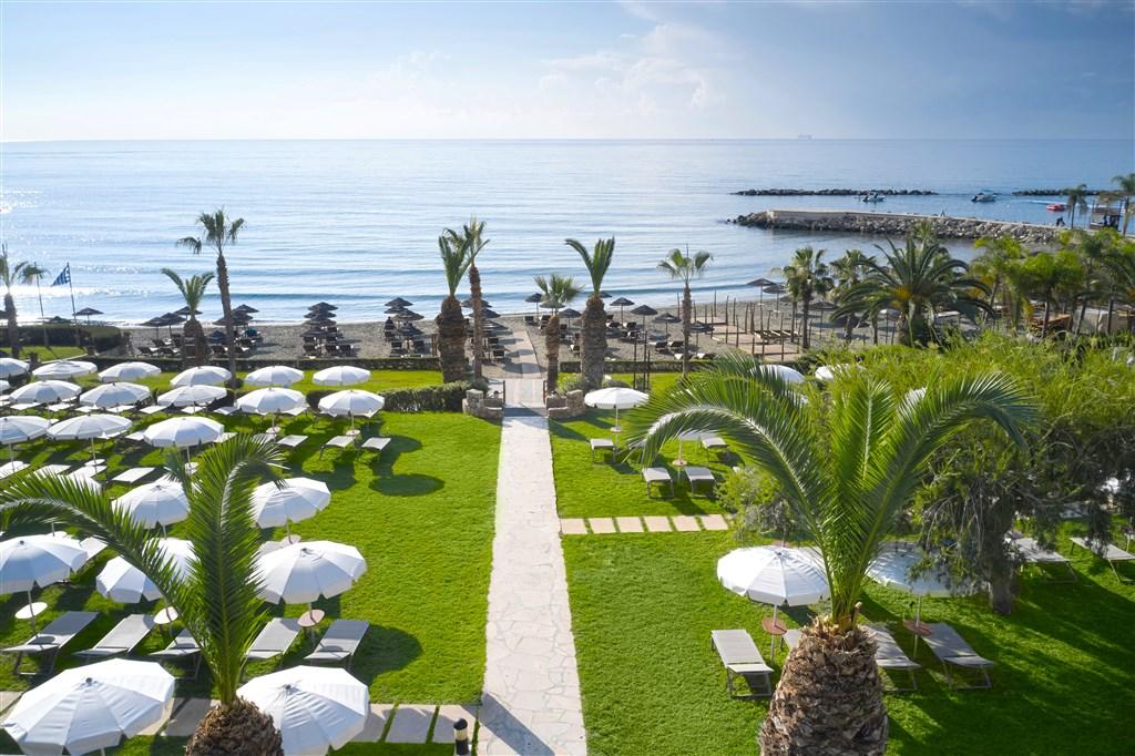 Hotel Garden.jpg