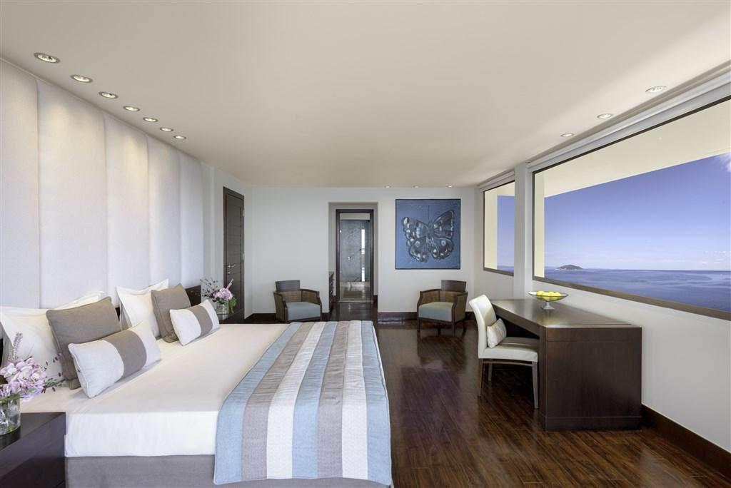 PRESIDENTIAL SUITE.jpg