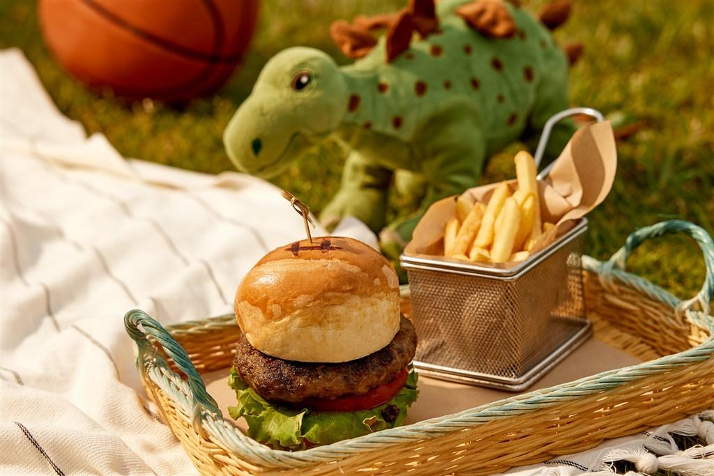 KIDS MENU (2).jpg