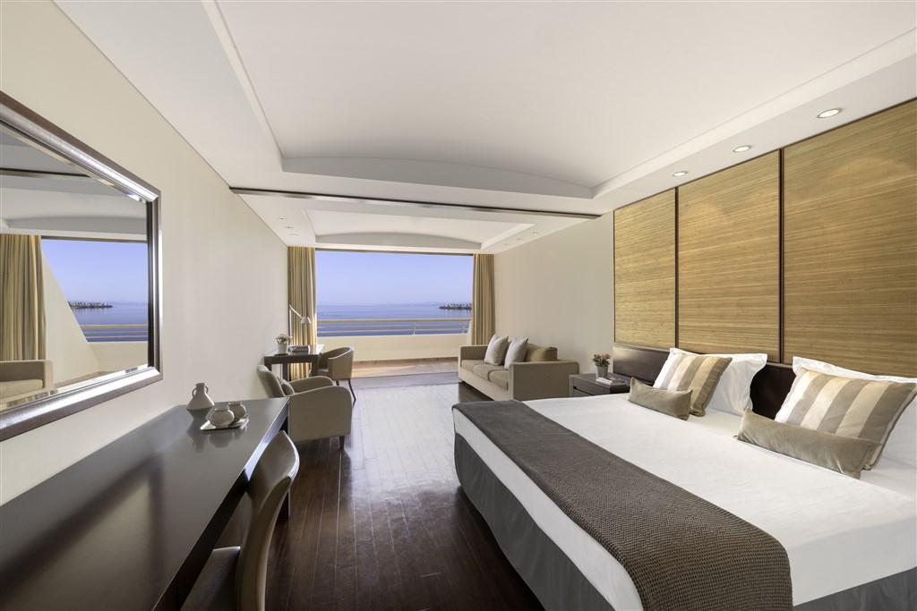 JUNIOR SUITE SEA VIEW.jpg