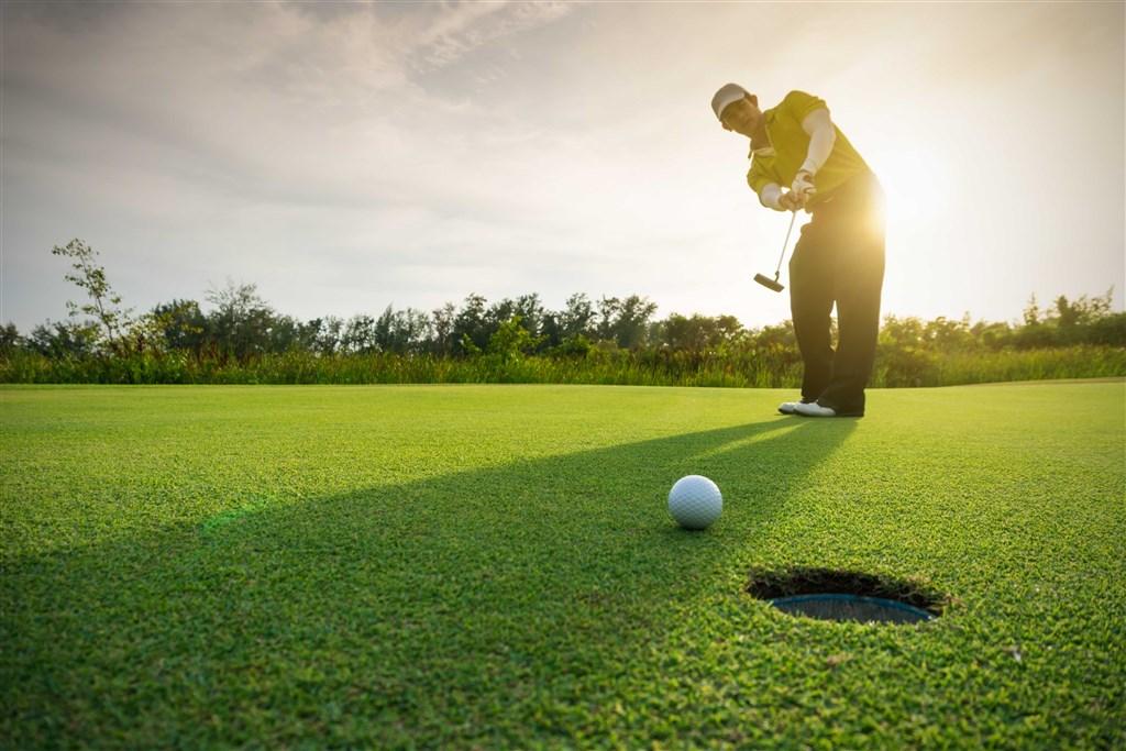 GOLF (2).jpg