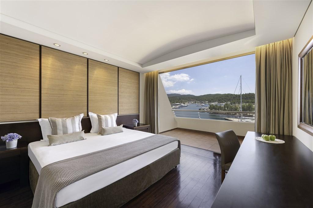 DOUBLE ROOM MARINA VIEW.jpg
