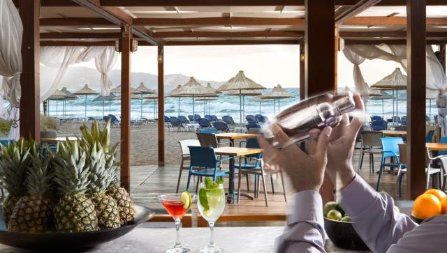 349_Beach_Bar_2_4001601.jpg