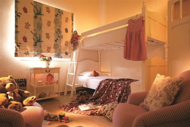 Maisonette%2c-The-dreamy-second-bedroom.jpg