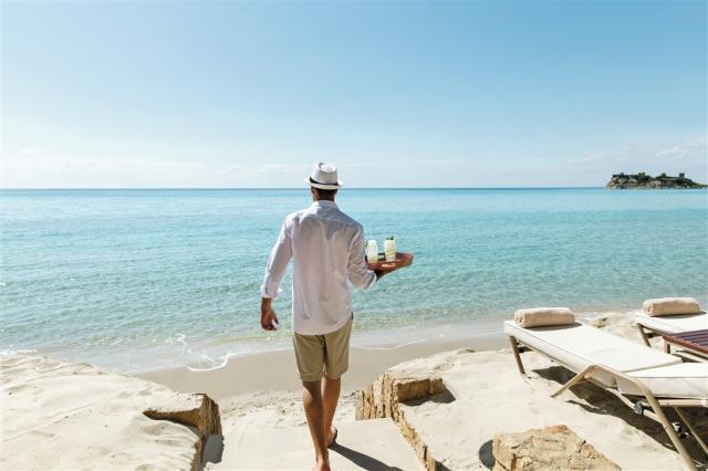 Sani_Club_Beach_Experience_Service_2880x1920.jpg