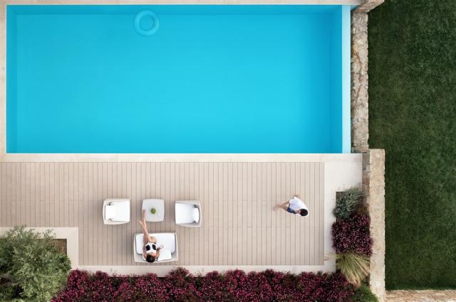 Aerial_Private_Pool_2880x1915.jpg