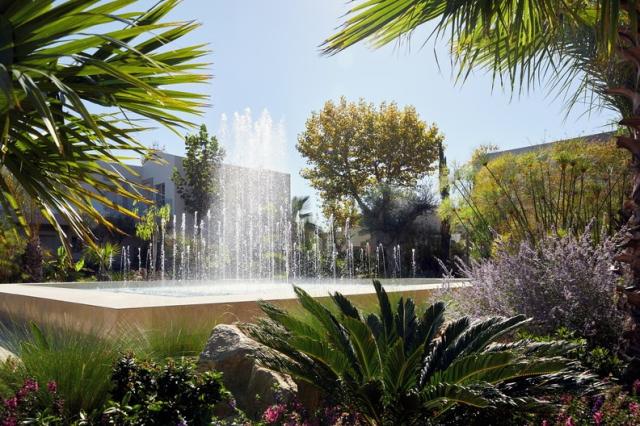 Porto Sani _ Fountain _792x528.jpg