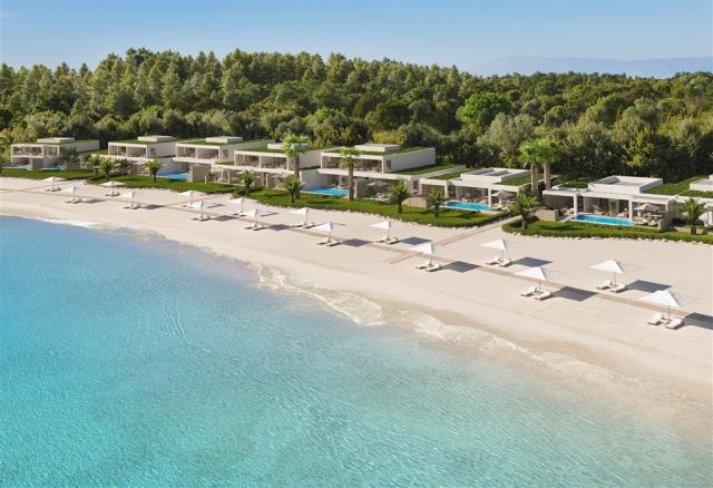 32 - Sani Asterias Beachfront Residences_2880x1974.jpg