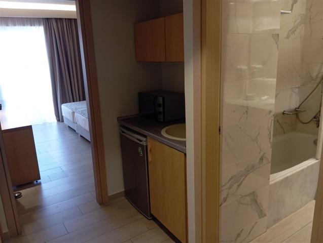Family Standart room Entrance.jpg