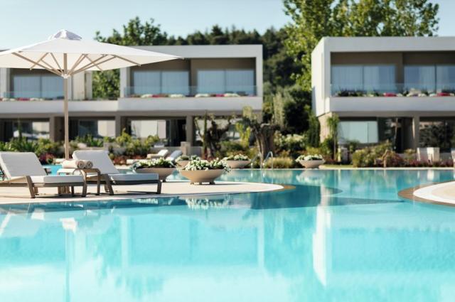 Sani_Dunes_Main_Pool_02_792x5272.jpg