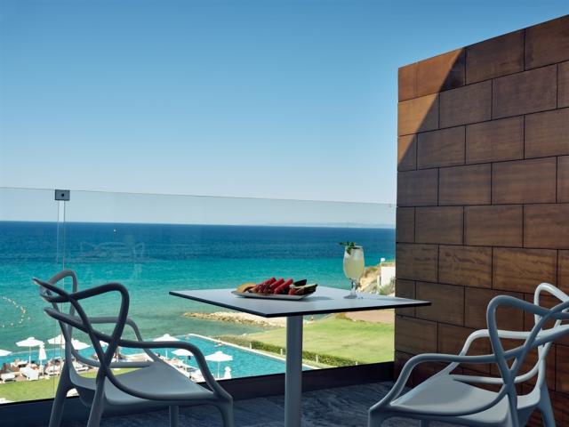 DOUBLE SUITE SEA VIEW 3.JPG