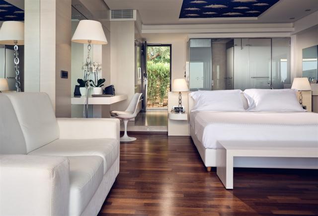HOENYMOON SUITE SEA VIEW PRIVATE POOL 1.JPG