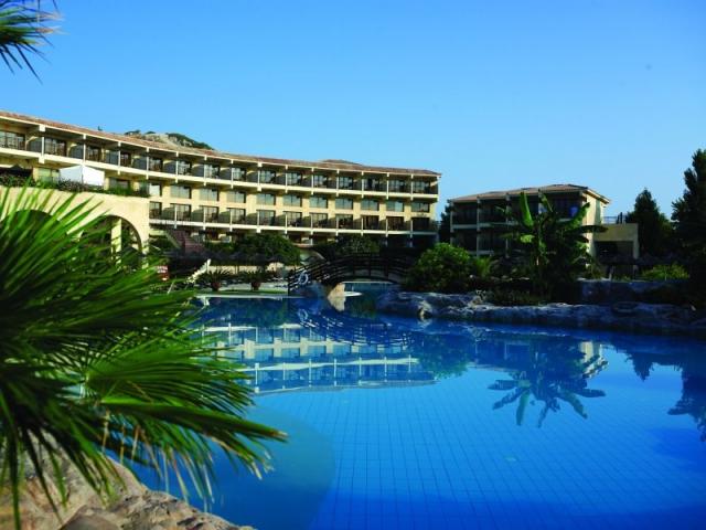 Pool_Area1.jpg