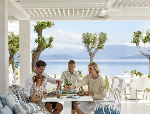 Ouzo Greek Restaurant Ikos Dassia_1636x1242.jpg