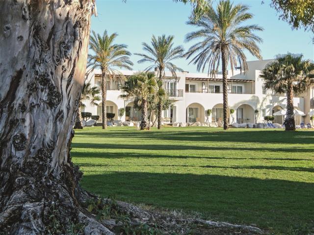 102-Casa-Marron-Family-Hotel-and-Bungalow-complex.jpg
