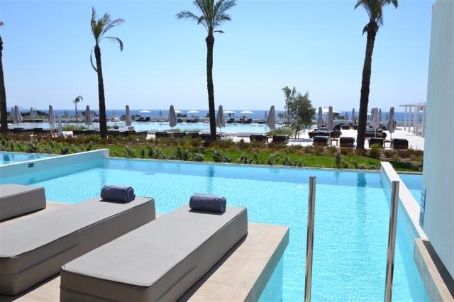 2-Bedroom Suite Private Pool SV.JPG