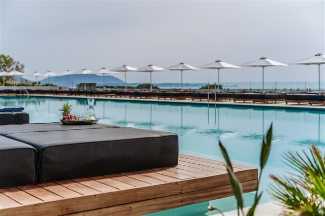 Main Pool 1.jpg