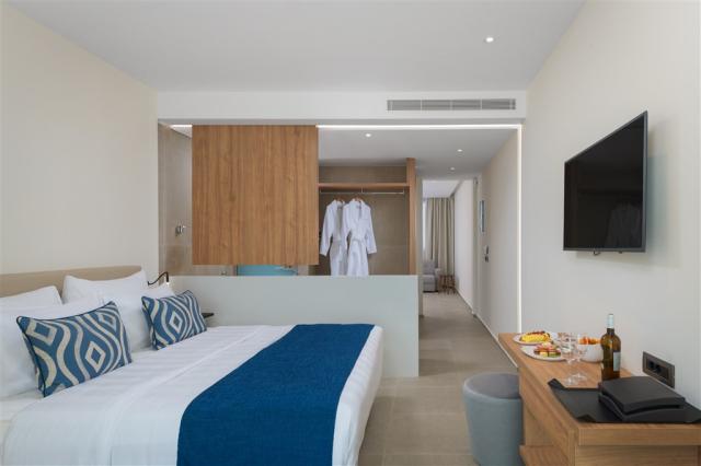 Room1.jpg