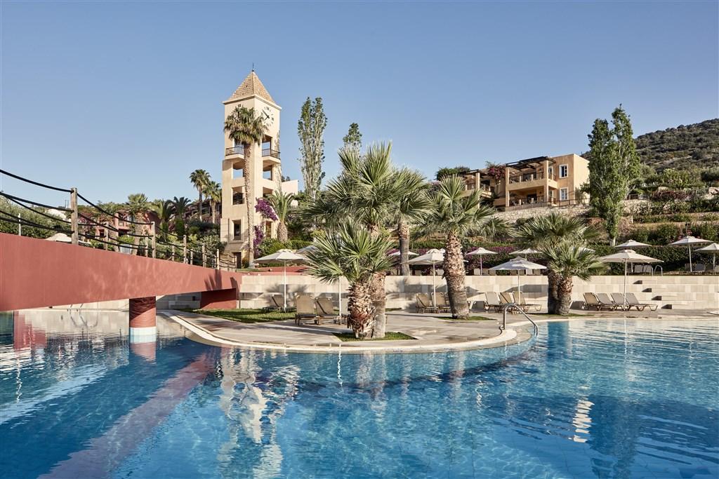 pool tower clock candia.jpg