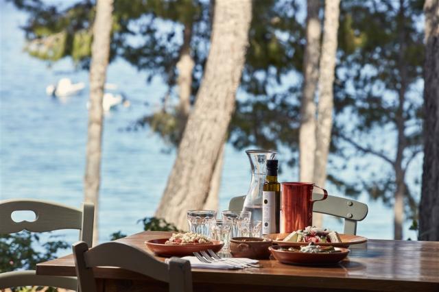 fili taverna candia 1.jpg
