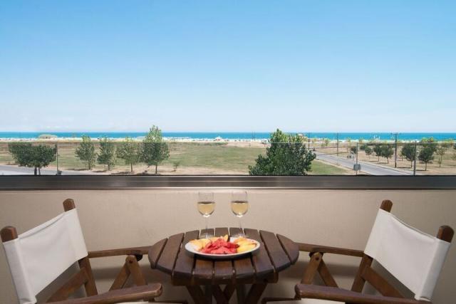 DOUBLE%20STANDARD%20ROOM%20SEA%20VIEW%203.jpg
