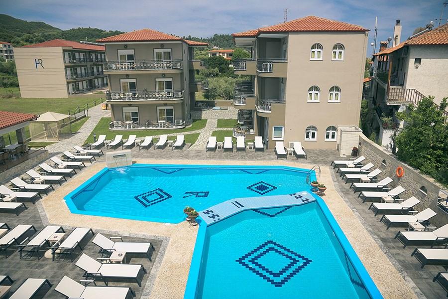 royal-hotel-polichrono.jpg