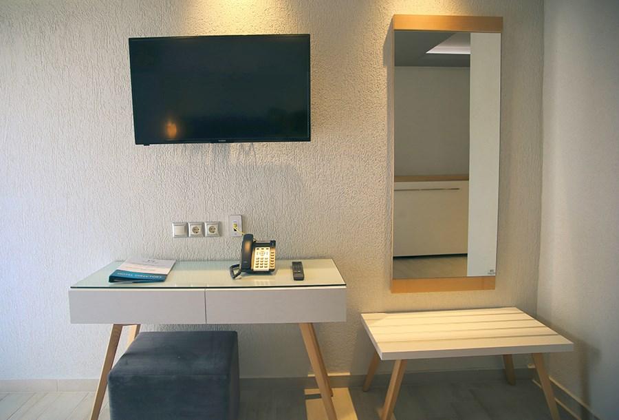 deluxe-rooms-polichrono-halkidiki.jpg