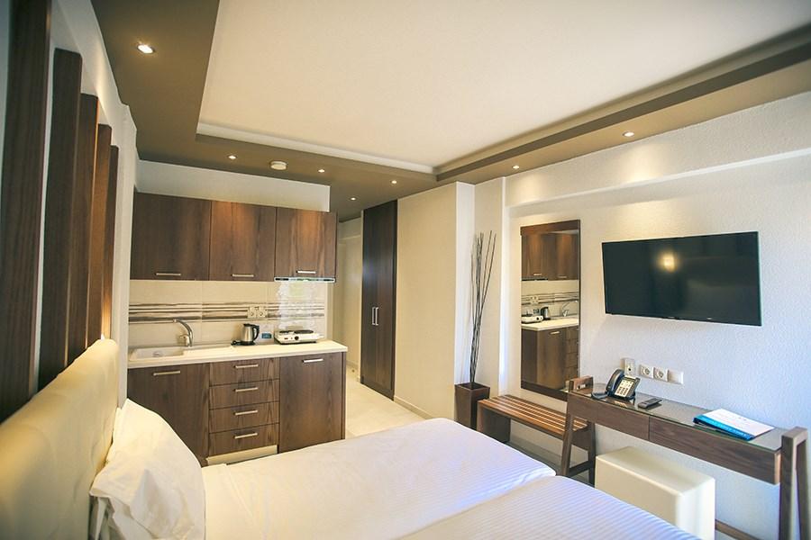 rooms-royal-hotel.jpg