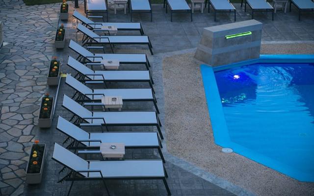 hotels-polichrono.jpg