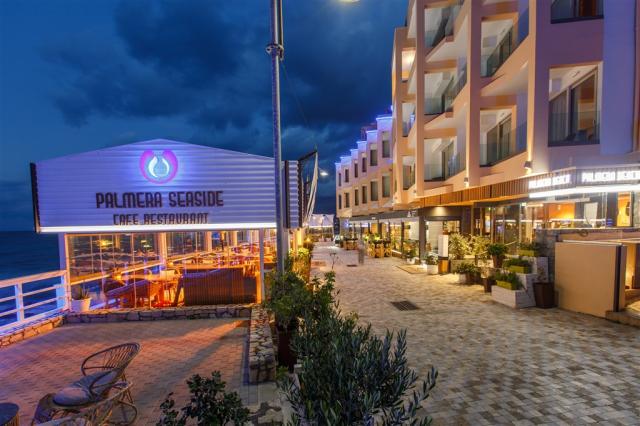 Seaside Restaurant and hotel entrance.jpg