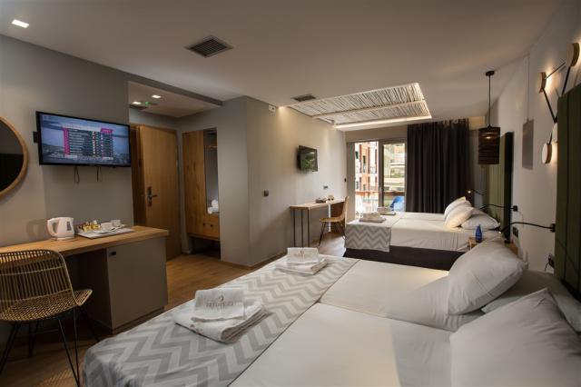 superior Open Plan 4 beds (2).jpg
