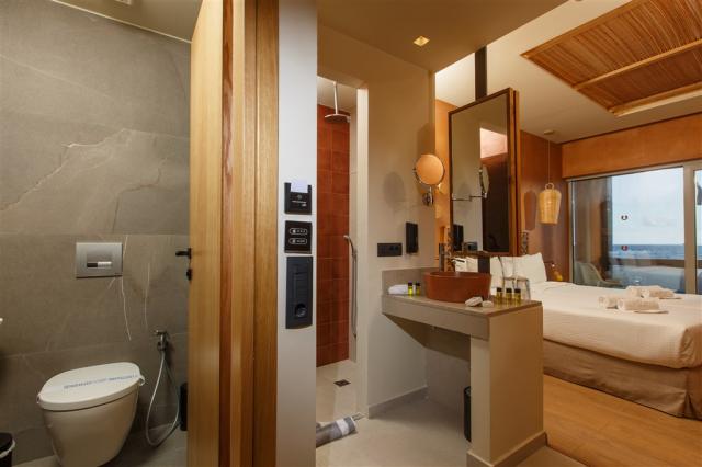 Double Sea View  with Bath.jpg
