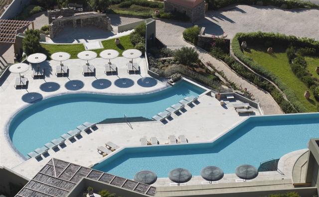 Swimming Pools-Main Pools-Amphitheatre 75°.jpg