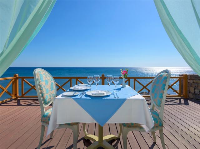 Thalassa Restaurant (2).jpg